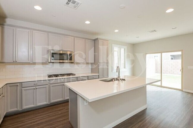 Building Photo - 153 Volti Subito Way