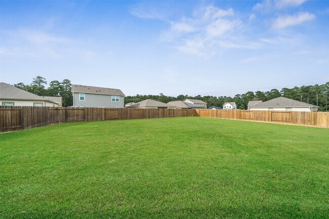 Building Photo - 2224 Cedar Vly Dr