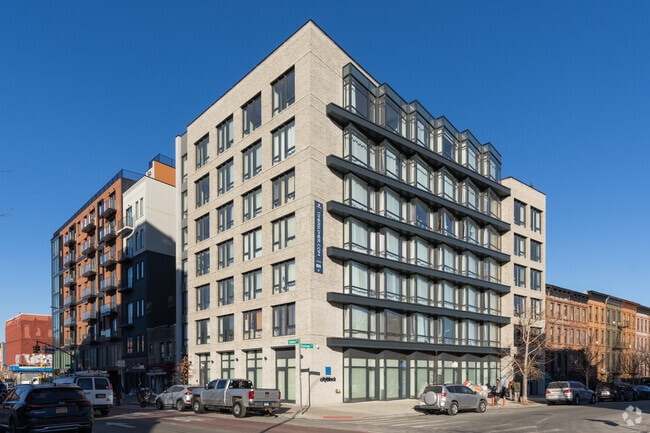 Building Photo - 11 Herkimer St