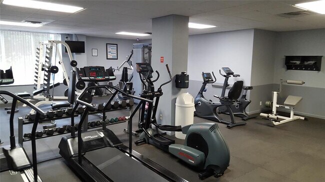 Building Photo - 3500 Galt Ocean Dr