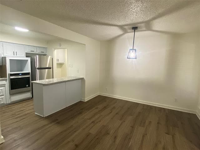 Building Photo - 1914 Spindletop Dr