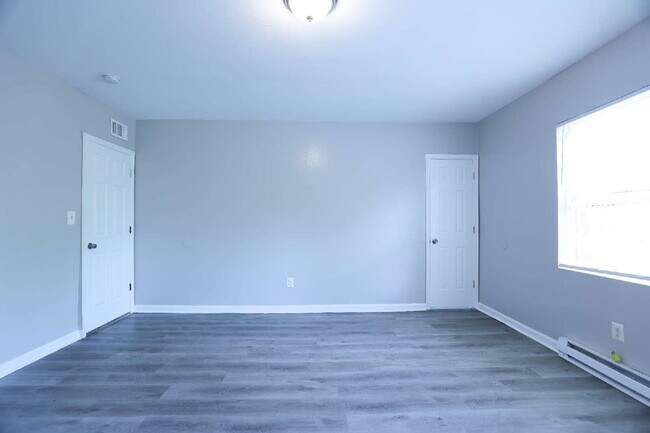 Building Photo - Welcome Home!