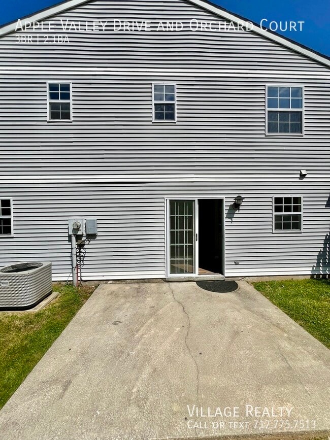 Building Photo - 710 Apple Valley Dr