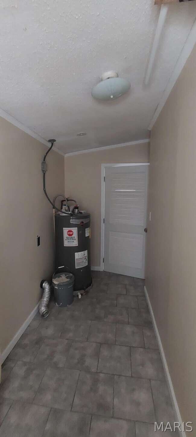 Building Photo - 1401 Wilderness Acres Ln