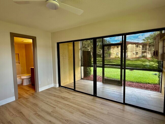 Building Photo - 2050 Oleander Blvd