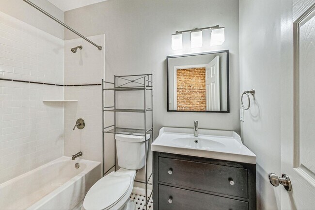 Building Photo - Coming Soon! Gorgeous 4 Bed + 3.5 Ba totally renovated row home in Columbia Heights