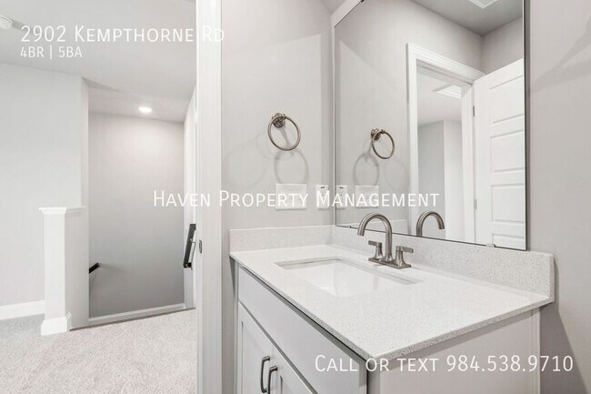 Building Photo - 2902 Kempthorne Rd