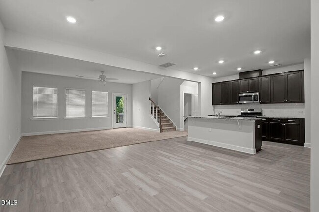 Building Photo - 229 Daisy Grove Ln