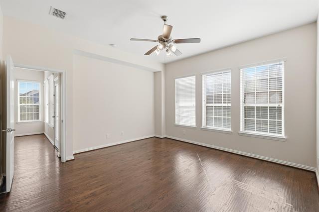 Building Photo - 304 Sir Brine Dr