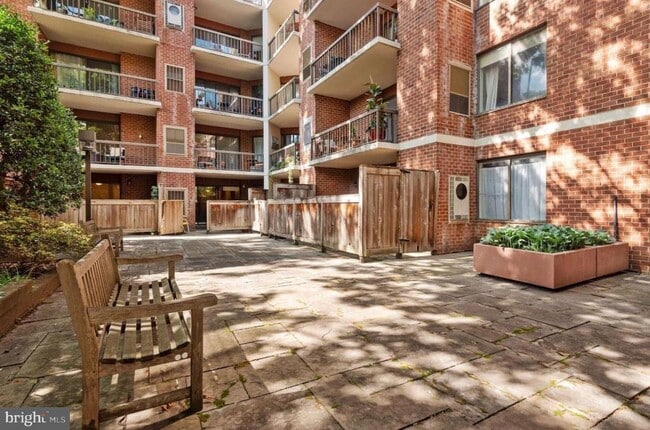 Building Photo - 2320 Wisconsin Ave NW