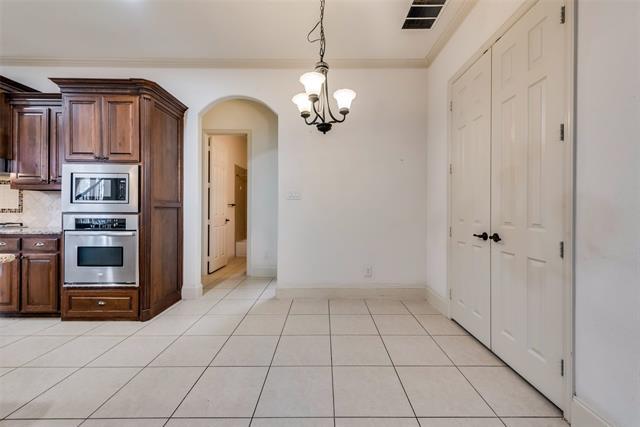 Building Photo - 816 Cougar Dr