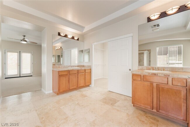 Building Photo - 224 Uccello Dr