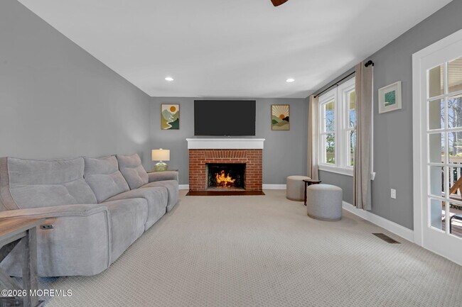 Building Photo - 115 Grassmere Avenue