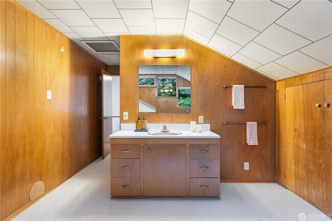 Building Photo - 4Bd/1.75Ba Seattle House
