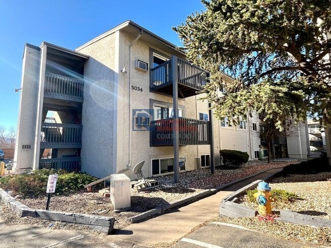 Building Photo - 5034 El Camino Dr