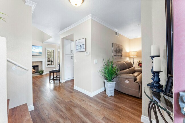 Building Photo - 1037 S Daybreak Ct