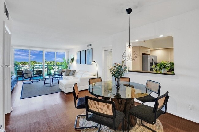 Building Photo - 5600 Collins Ave