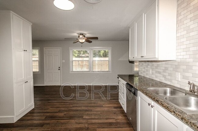 Building Photo - 4924 17th St