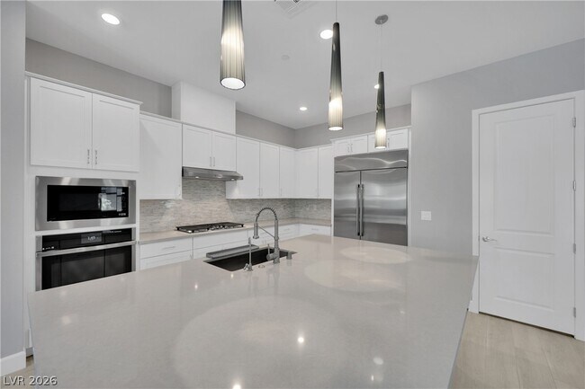 Building Photo - 265 Agnew St