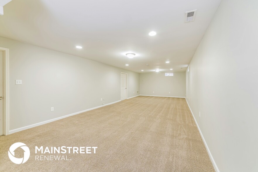 Building Photo - 9311 Pinto Ct