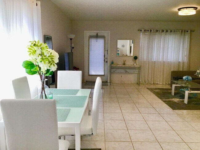 Building Photo - 239 Brittany F