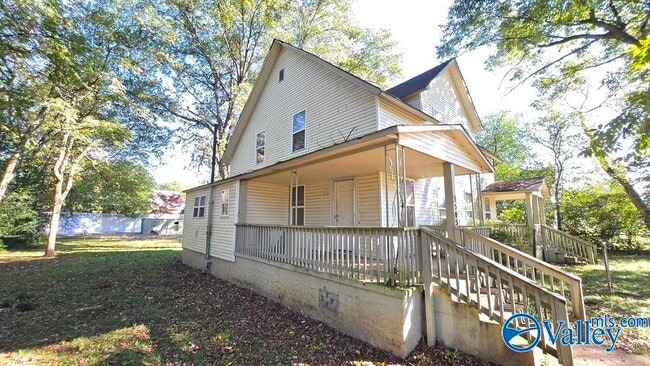 Primary Photo - 3505 Bradley St SW