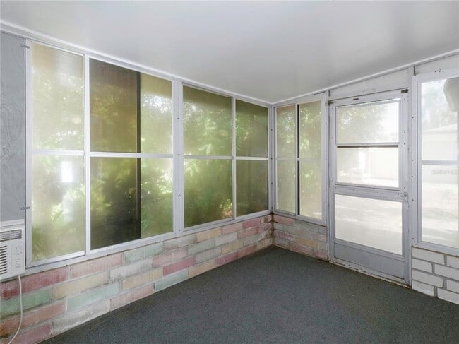 Building Photo - 2808 Clinton St S