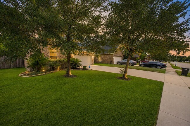 Building Photo - 25531 Forest Springs Lake