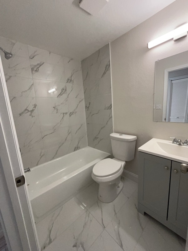 Building Photo - 534 Charles Ct