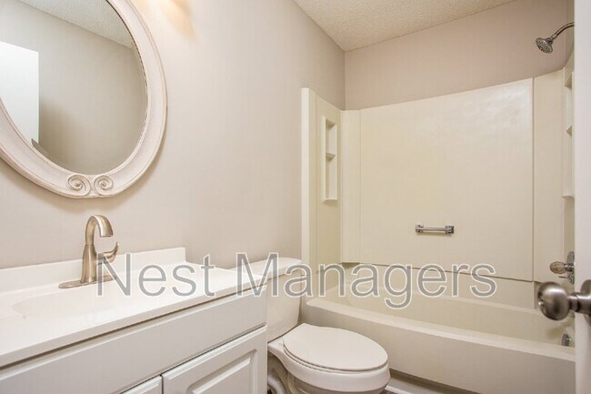 Building Photo - 4616 Pine Needle Ct