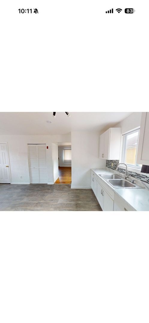 Building Photo - 718 Langley Ave