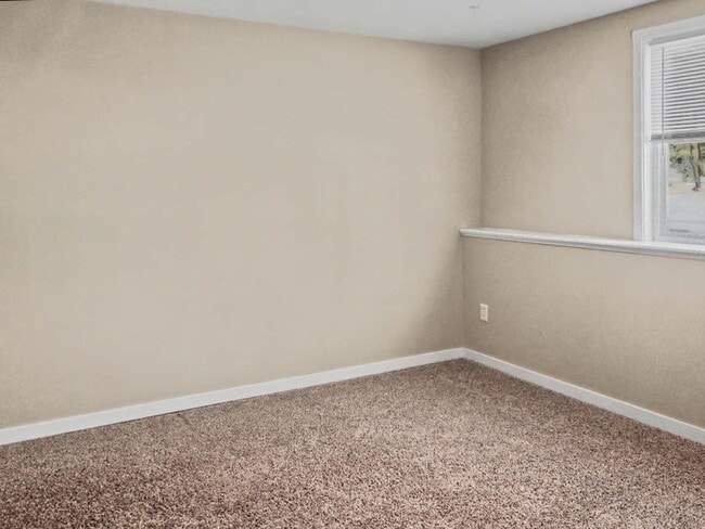 Building Photo - 6156-6158 Fairgrove St