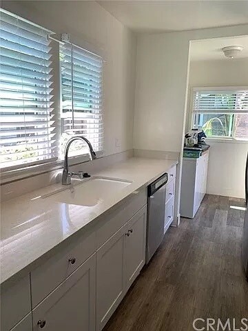 Building Photo - 827 N Gaffey Pl