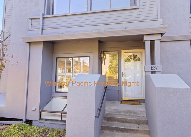 Building Photo - NEW PRICE ! Updated Townhome in Sought Aft...