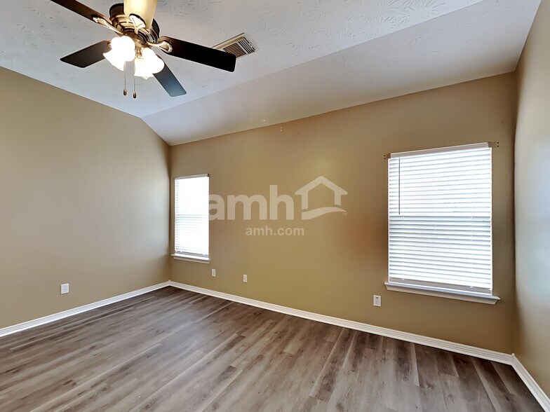 Building Photo - 2315 Perkins Crossing Dr