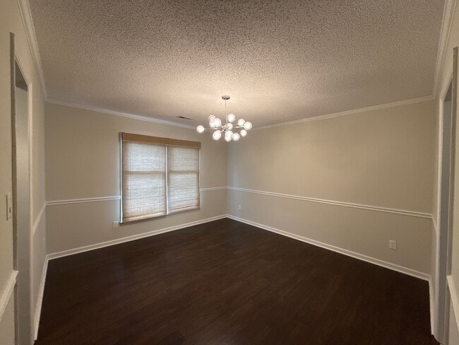 Building Photo - T.R. Lawing Realty Property