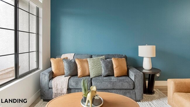 Building Photo - 9242 W Russell Rd