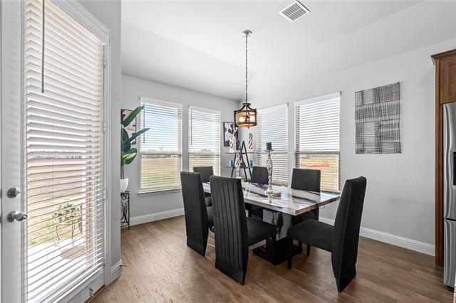 Building Photo - 6017 Mango Dr