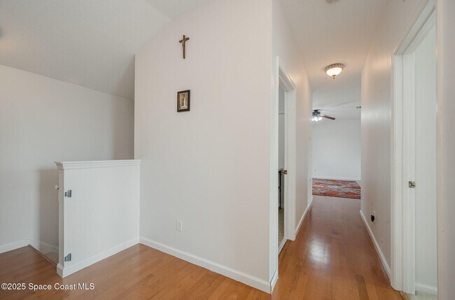 Building Photo - 2842 Glenridge Cir