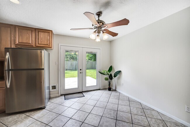 Building Photo - 1123 Comstock Springs Dr