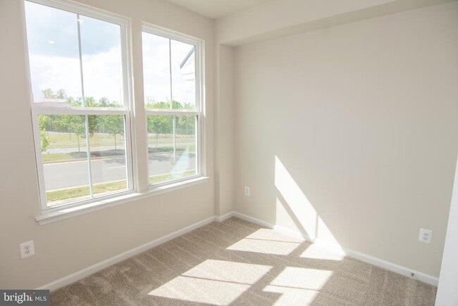 Building Photo - 9376 Tanfield Dr