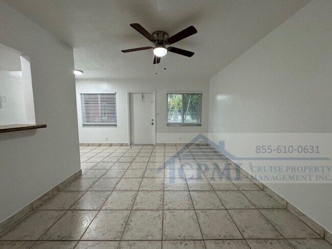Interior Photo - 100 SW 9th St