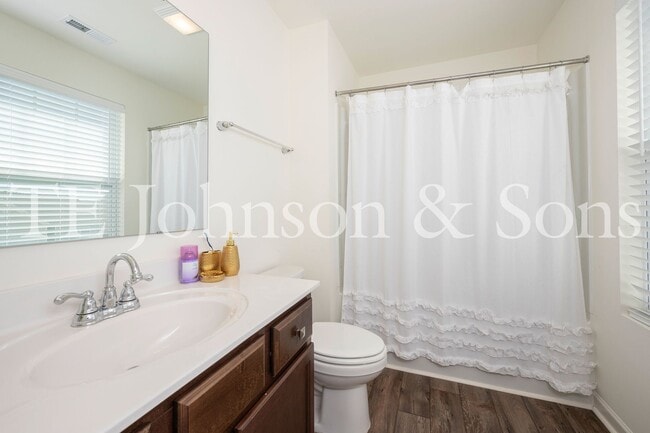 Building Photo - 5624 Baverhof Dr