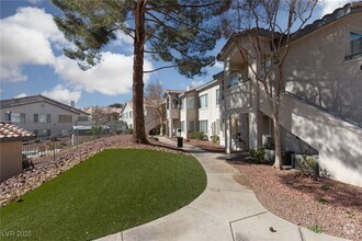 Building Photo - 3070 Tarpon