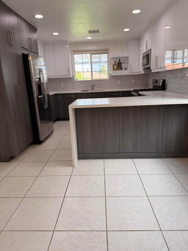 Building Photo - 51905 Avenida Velasco