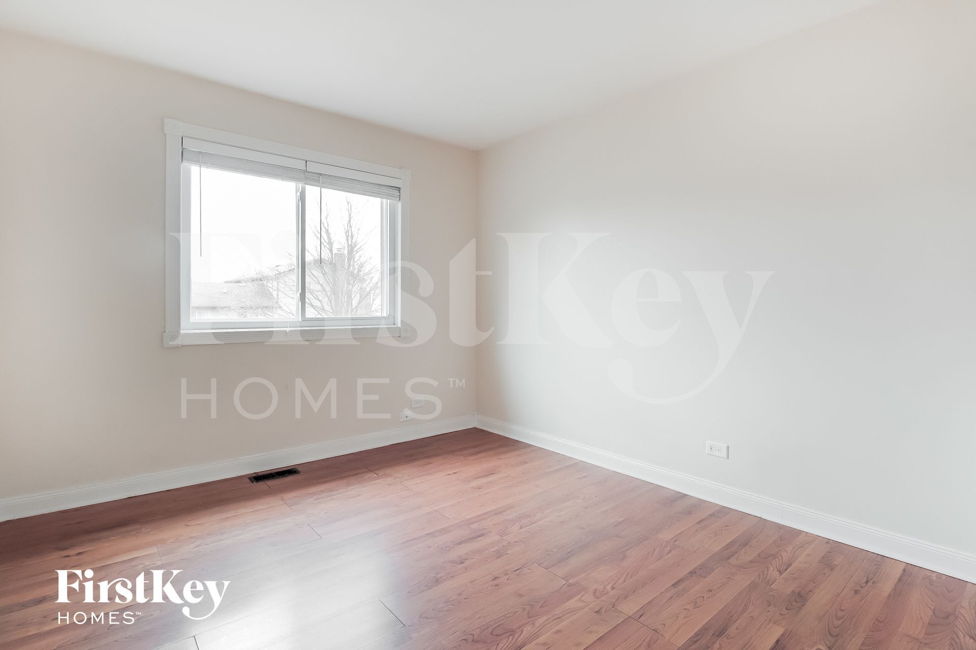 Building Photo - 135 Oriole Rd