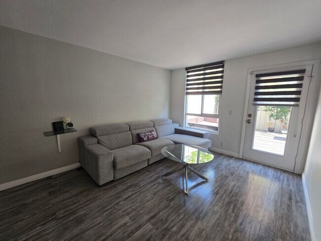 Building Photo - Convenient 2BR/2BA Condo Near SDSU at Campus Walk Condos