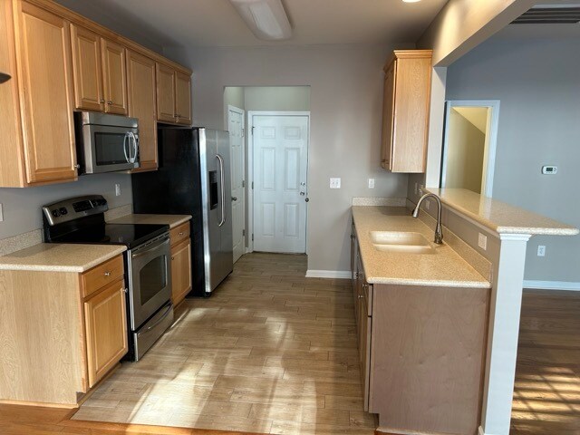 Building Photo - 436 Lazy Creek Ln