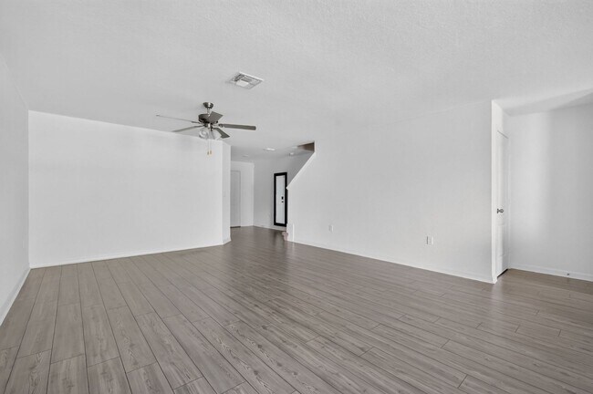 Building Photo - 1564 Wynford Cir