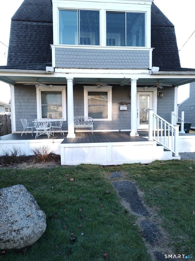 Building Photo - 231 2nd Ave